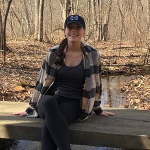 Meet your Posher, Cassandra